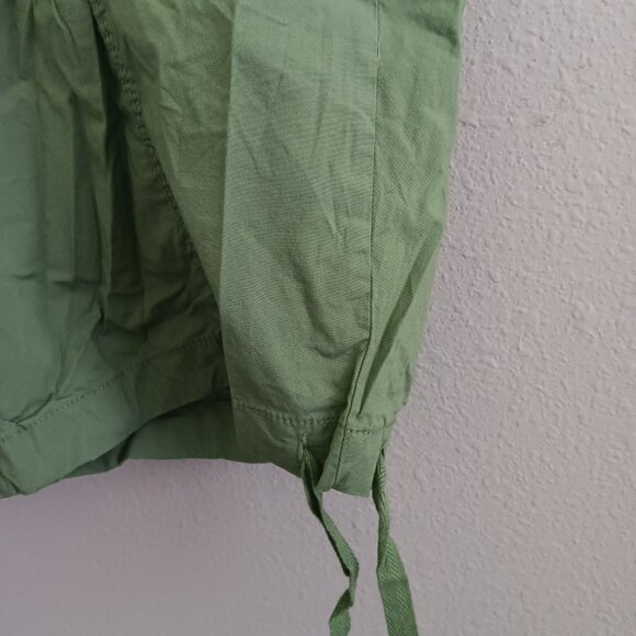 St. John's Bay Womens Mid Rise Plus Bermuda Short, Watercress Sz 20W - Picture 5 of 8